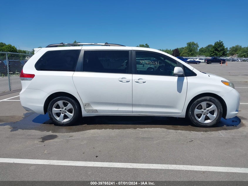 2011 Toyota Sienna Le V6 VIN: 5TDKK3DC1BS175964 Lot: 39765241