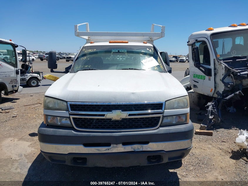 1GBJC34U27E169755 2007 Chevrolet Silverado 3500 Chassis Classic Work Truck