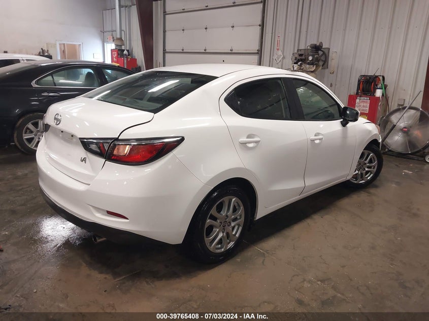 2016 Scion Ia VIN: 3MYDLBZV3GY102803 Lot: 39765408