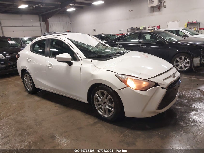 2016 Scion Ia VIN: 3MYDLBZV3GY102803 Lot: 39765408