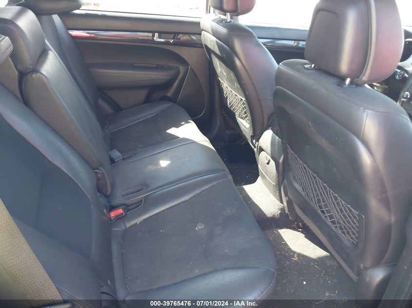 2011 Kia Sorento Ex V6 VIN: 5XYKUDA21BG156548 Lot: 39765476