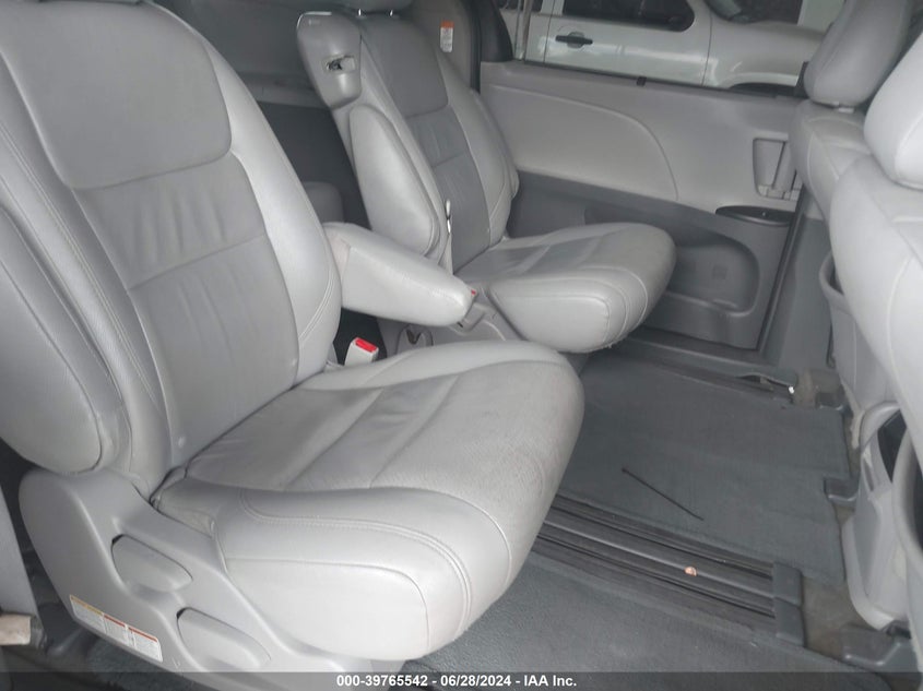 2015 Toyota Sienna Le 8 Passenger VIN: 5TDKK3DC6FS602674 Lot: 39765542