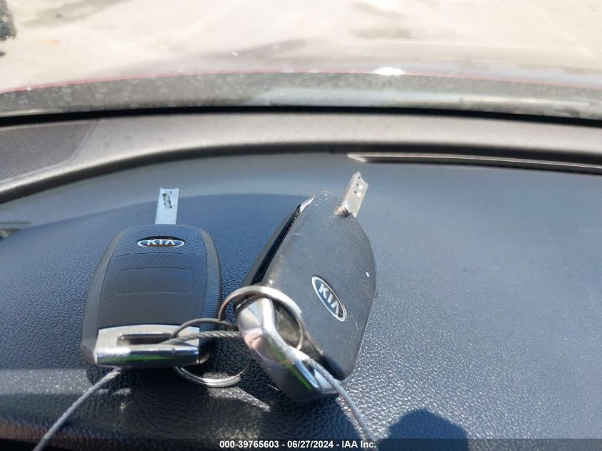 2020 Kia Optima Lx VIN: 5XXGT4L35LG400853 Lot: 39765603