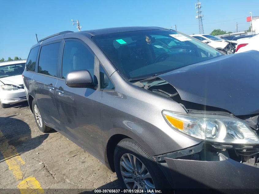 2012 Toyota Sienna Xle V6 8 Passenger VIN: 5TDYK3DC4CS258154 Lot: 39765637