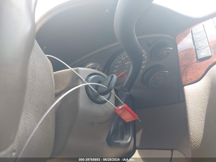 2013 Chevrolet Suburban 1500 Lt VIN: 1GNSCJE04DR273577 Lot: 39765693