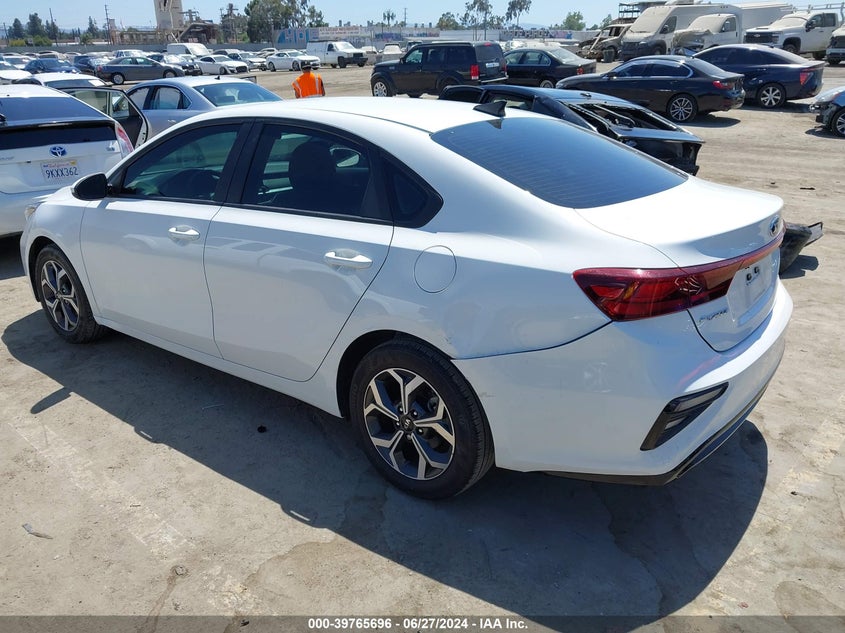 VIN 3KPF24AD9ME324624 2021 KIA FORTE LXS