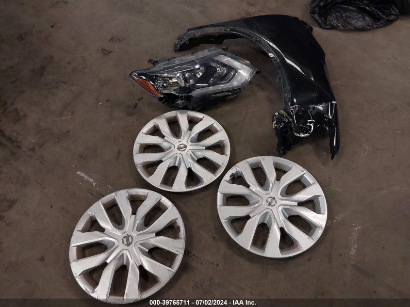 2018 Nissan Rogue S VIN: KNMAT2MV0JP544780 Lot: 39765711