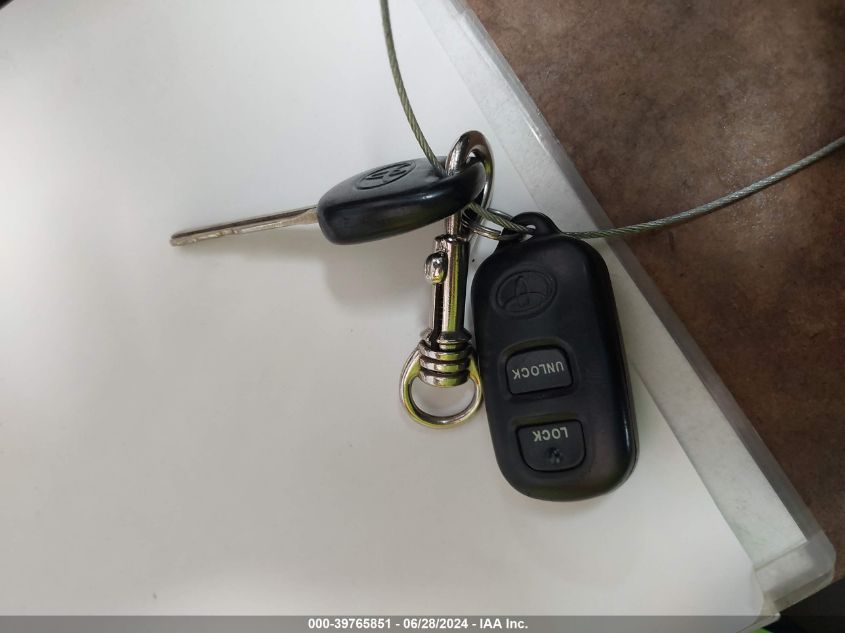 2000 Toyota Camry Xle V6 VIN: 4T1BF28K6YU108812 Lot: 39765851