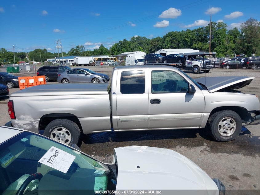 2004 Chevrolet Silverado 1500 Ls VIN: 2GCEC19T541390510 Lot: 39765858