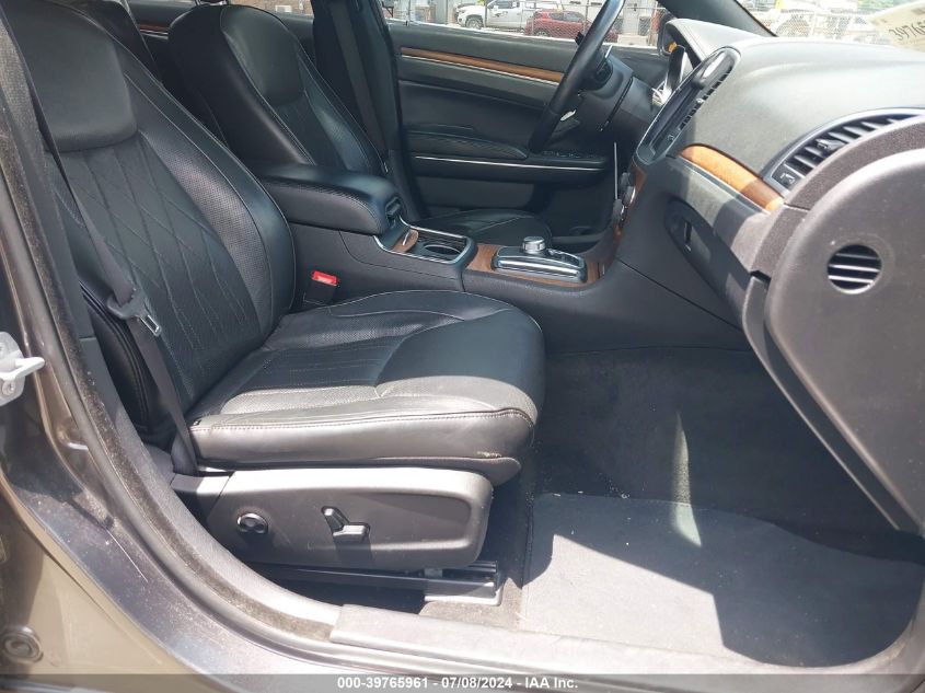 2016 Chrysler 300C Platinum Awd VIN: 2C3CCASG4GH198595 Lot: 39765961