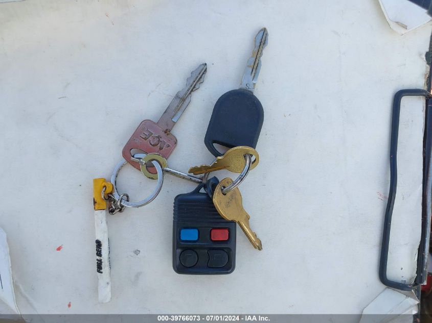 2004 Ford Expedition Eddie Bauer VIN: 1FMPU17L04LB81013 Lot: 39766073