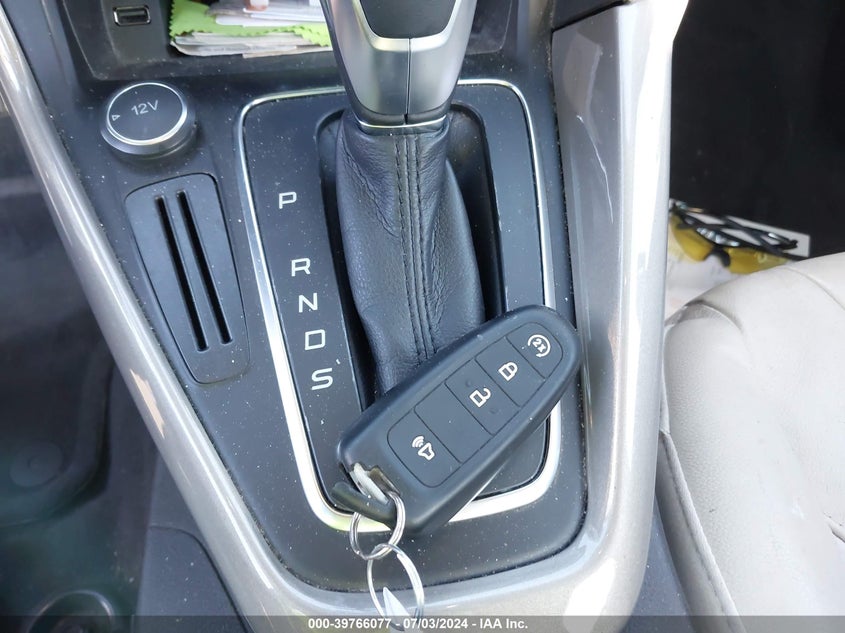 2016 Ford Focus Titanium VIN: 1FADP3N22GL407423 Lot: 39766077