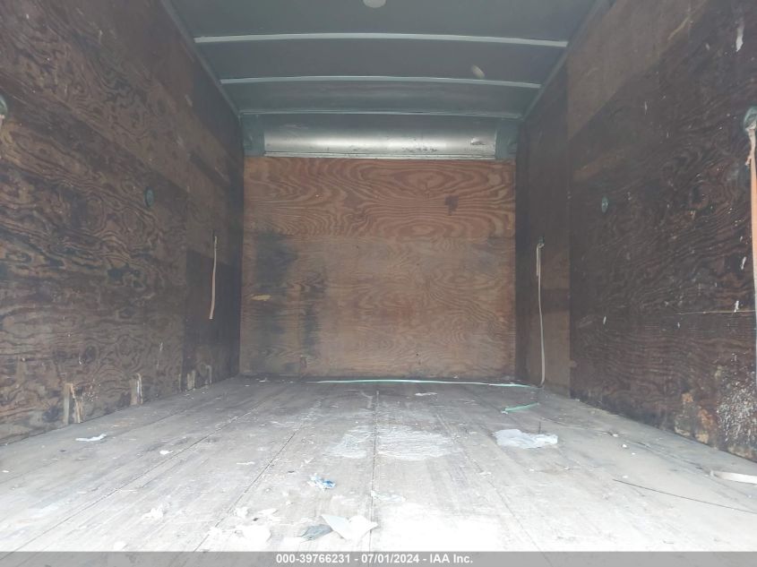 2001 Isuzu Nqr VIN: JALE5B14317901679 Lot: 39766231