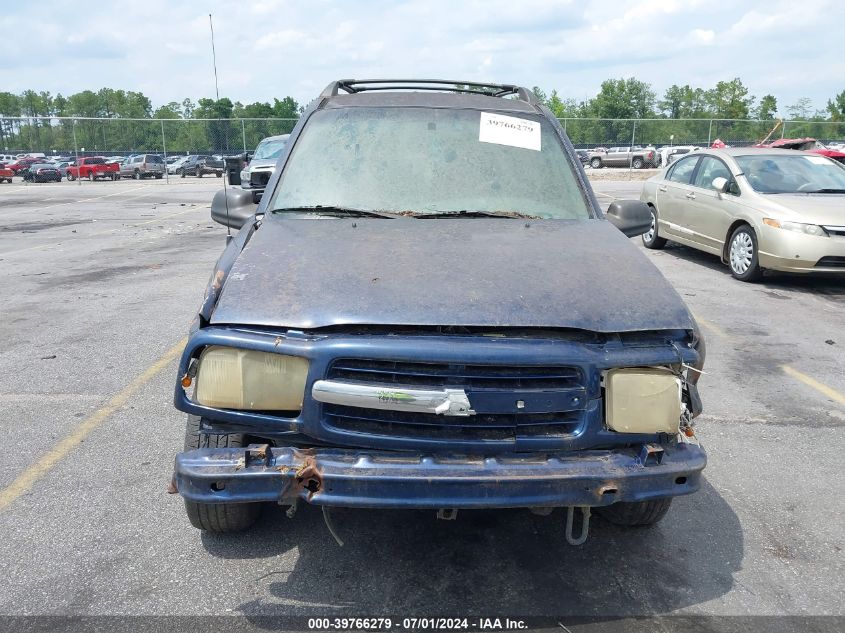 2002 Chevrolet Tracker Hard Top Base VIN: 2CNBJ13C726933708 Lot: 39766279