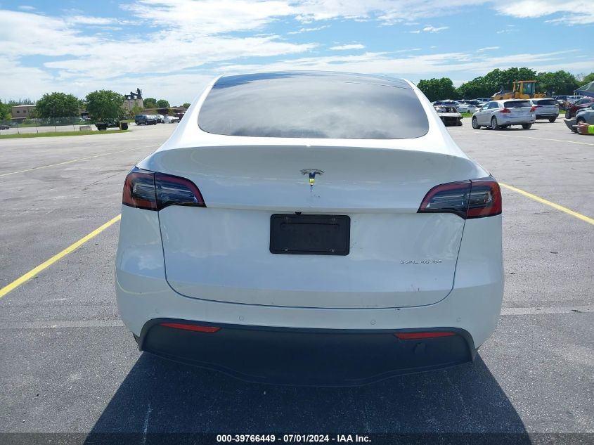 2022 Tesla Model Y Long Range Dual Motor All-Wheel Drive VIN: 7SAYGDEE6NF511301 Lot: 39766449