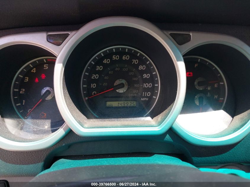 2004 Toyota 4Runner Limited V8 VIN: JTEBT17R640040983 Lot: 39766500