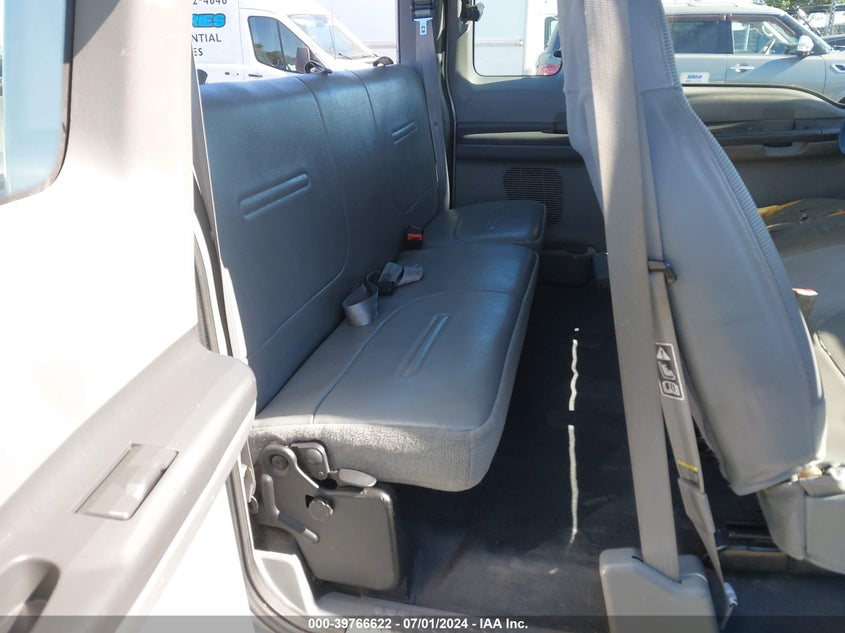 2002 Ford F-250 Lariat/Xl/Xlt VIN: 1FTNX20L52EB29543 Lot: 39766622