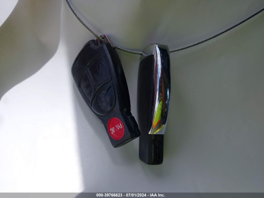 2001 Mercedes-Benz E 320 VIN: WDBJF65J41B361324 Lot: 39766623