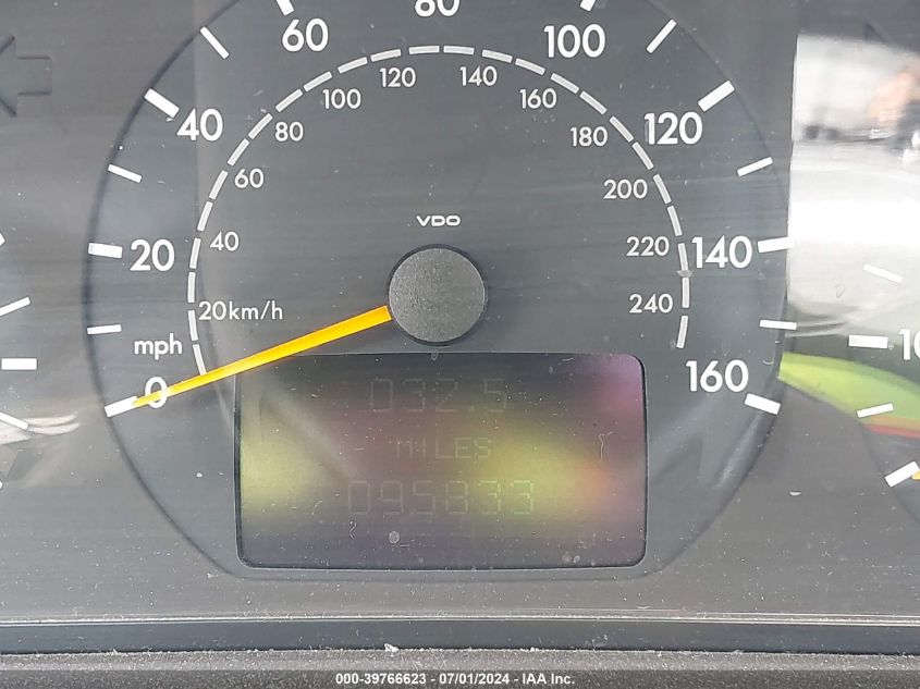 2001 Mercedes-Benz E 320 VIN: WDBJF65J41B361324 Lot: 39766623