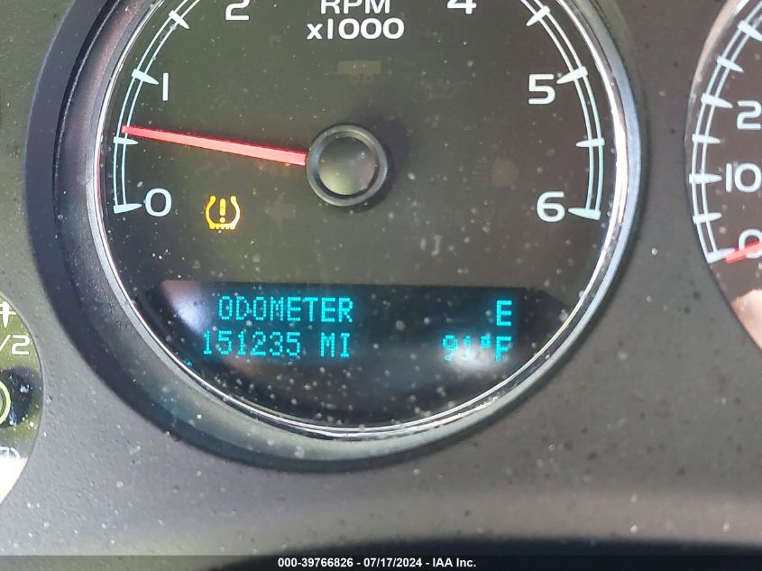 2013 Chevrolet Suburban 1500 Lt VIN: 1GNSCJE08DR272139 Lot: 39766826