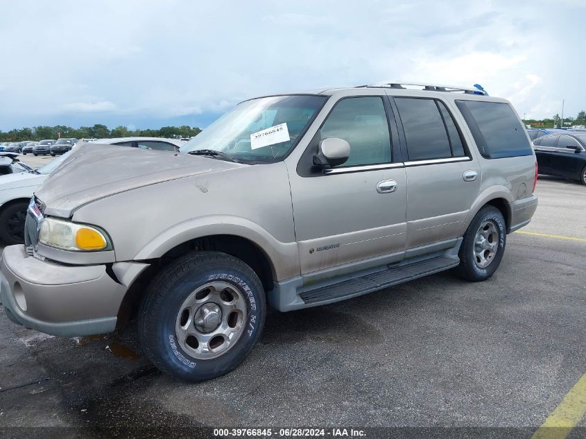 2001 Lincoln Navigator VIN: 5LMFU28RX1LJ13797 Lot: 39766845