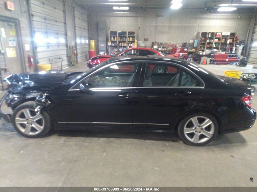 2010 Mercedes-Benz C-Class C 300 Sport/Luxury 4Matic VIN: WDDGF8BBXAF475900 Lot: 39766909