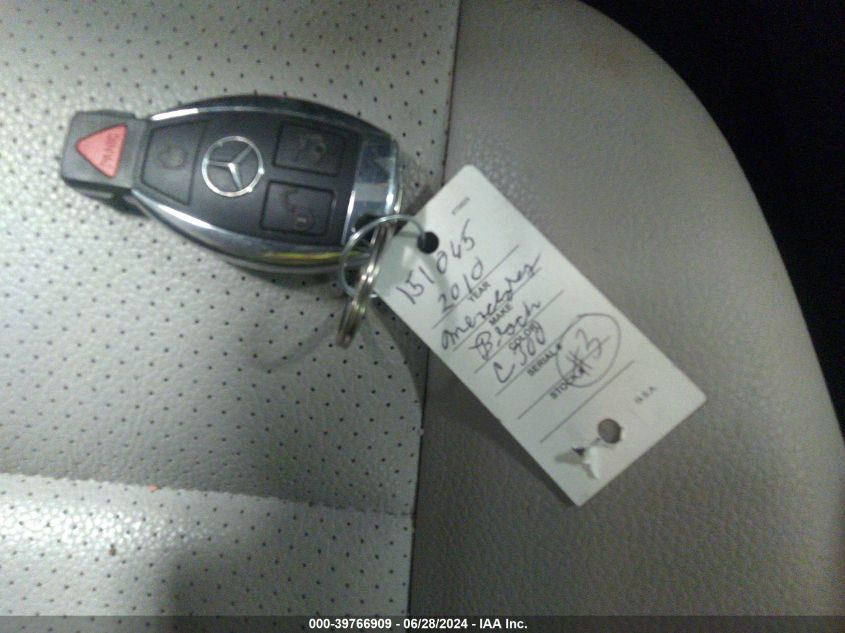 2010 Mercedes-Benz C-Class C 300 Sport/Luxury 4Matic VIN: WDDGF8BBXAF475900 Lot: 39766909