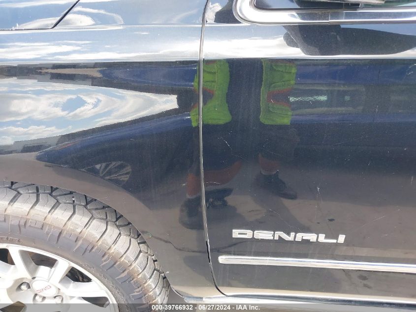 2017 GMC Yukon Xl Denali VIN: 1GKS1HKJ9HR258149 Lot: 39766932