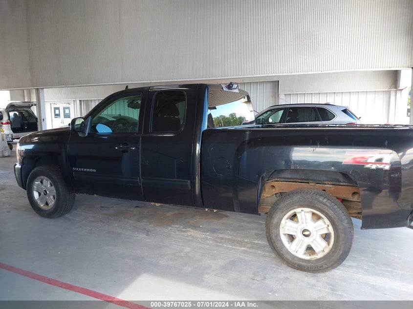 2010 Chevrolet Silverado 1500 Lt VIN: 1GCSKSE39AZ274165 Lot: 39767025