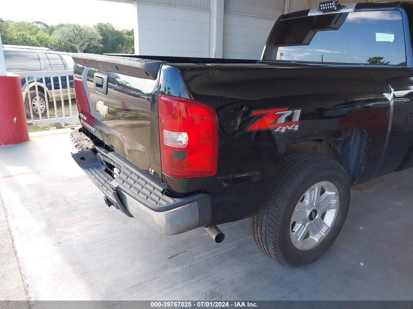 2010 Chevrolet Silverado 1500 Lt VIN: 1GCSKSE39AZ274165 Lot: 39767025