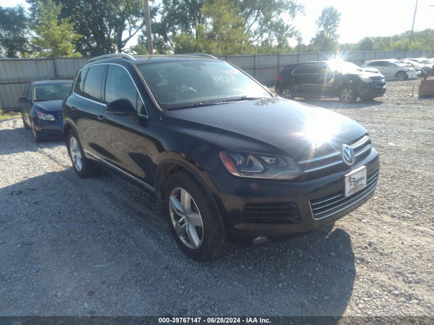 2013 Volkswagen Touareg Tdi Lux VIN: WVGEP9BP5DD005849 Lot: 39767147