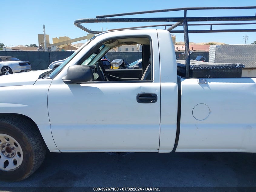 2005 Chevrolet Silverado 1500 Work Truck VIN: 1GCEC14V85Z289673 Lot: 39767160