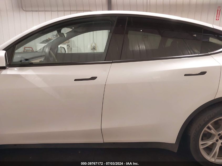 2020 Tesla Model Y Long Range Dual Motor All-Wheel Drive VIN: 5YJYGDEE7LF011884 Lot: 39767172