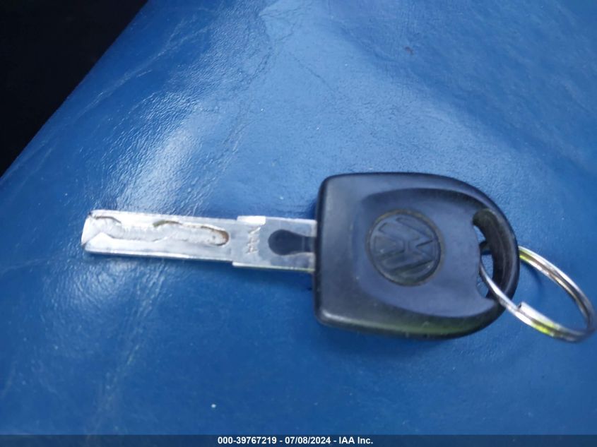 2003 Volkswagen New Beetle Gls 1.8T VIN: 3VWCD21C43M445099 Lot: 39767219