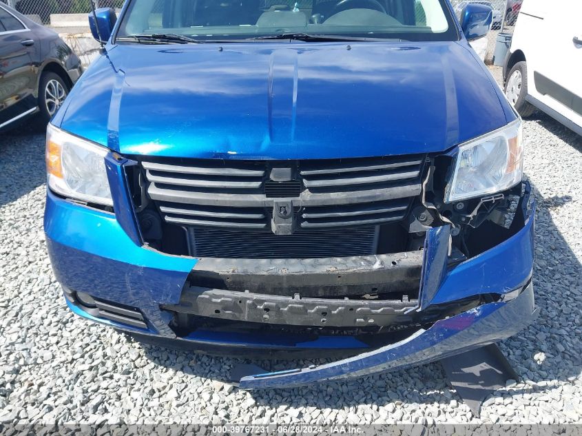 2010 Dodge Grand Caravan Crew VIN: 2D4RN6DX0AR464449 Lot: 39767231