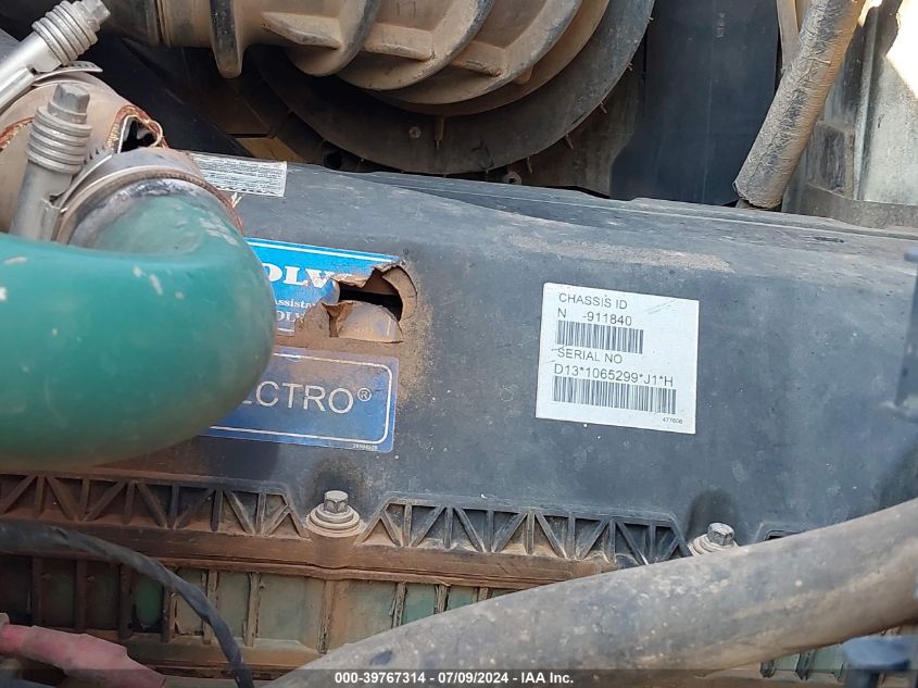 2015 Volvo Vhd VIN: 4V4K99EJ0FN911840 Lot: 39767314