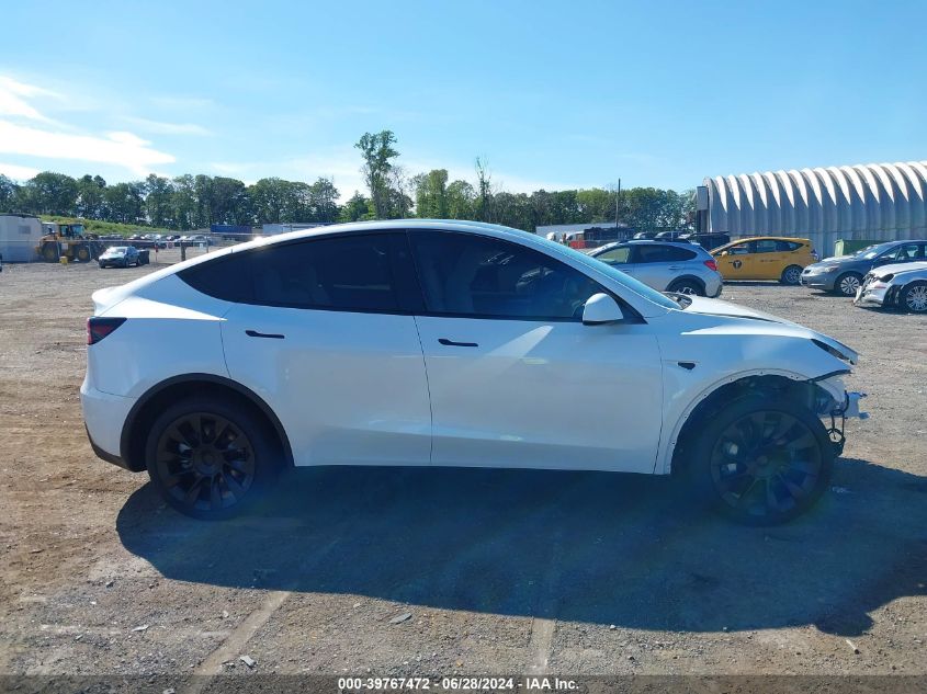 2024 Tesla Model Y Long Range Dual Motor All-Wheel Drive VIN: 7SAYGDEE0RA258365 Lot: 39767472