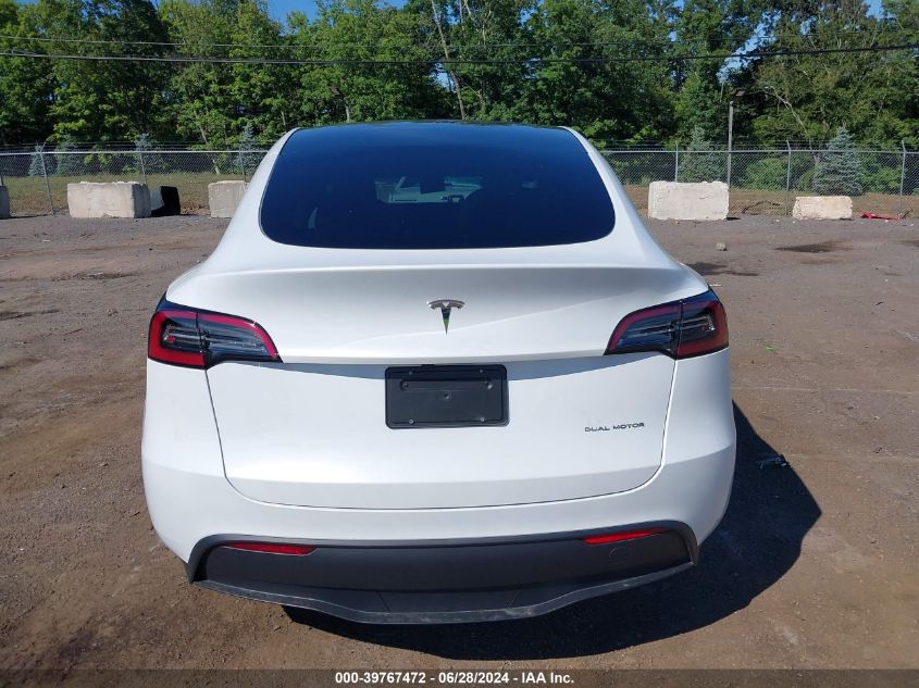 2024 Tesla Model Y Long Range Dual Motor All-Wheel Drive VIN: 7SAYGDEE0RA258365 Lot: 39767472