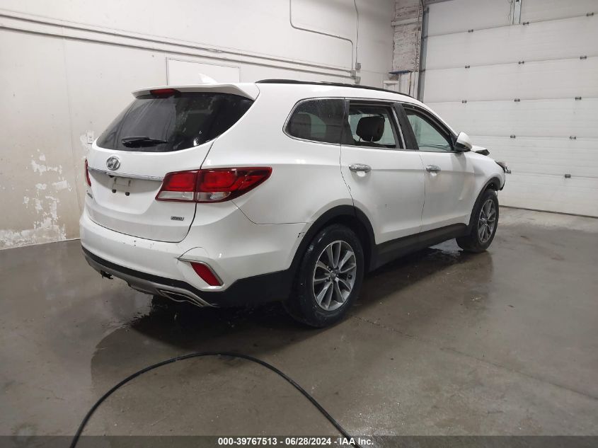 2017 Hyundai Santa Fe Se VIN: KM8SMDHF2HU227915 Lot: 39767513