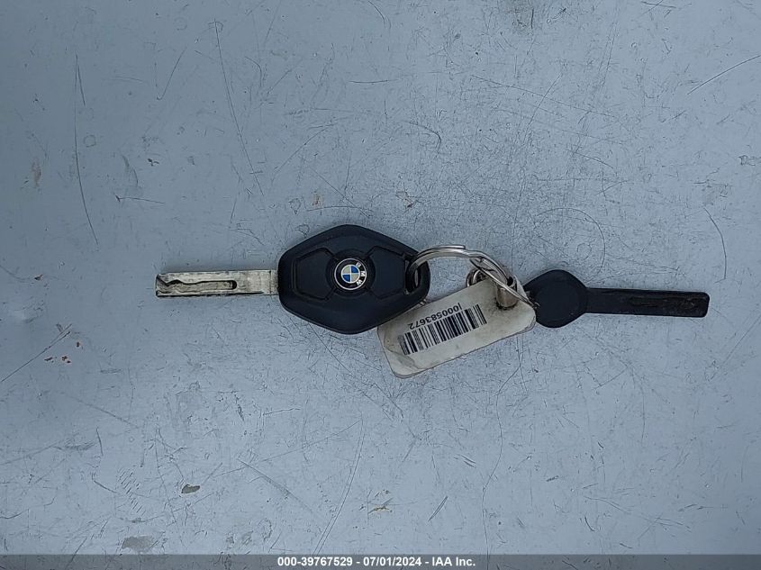 2003 BMW 330Xi VIN: WBAEW53483PG21904 Lot: 39767529