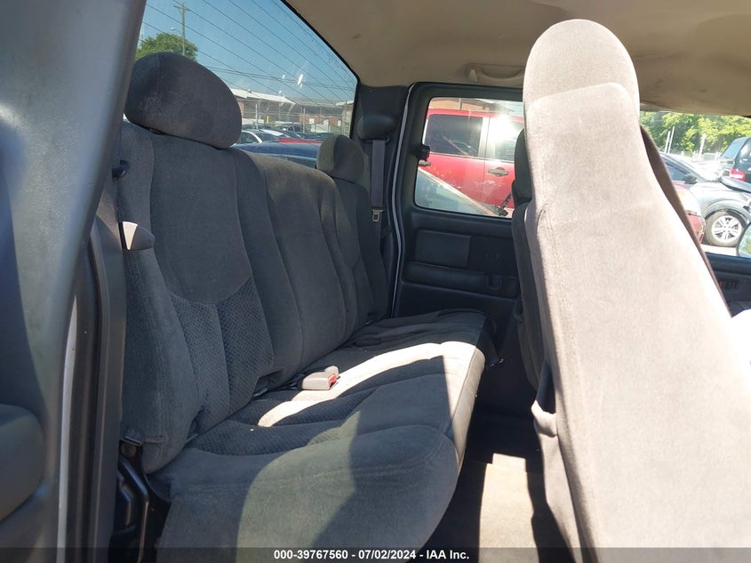 2005 Chevrolet Silverado K2500 Heavy Duty VIN: 1GCHK29U45E135121 Lot: 39767560