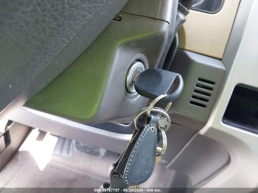 2011 Ford F-150 Xlt VIN: 1FTFX1CFXBFD42597 Lot: 39767707