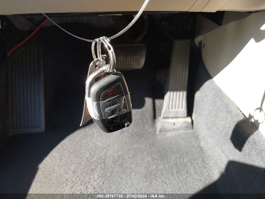 2015 Hyundai Sonata Se VIN: 5NPE24AF3FH035735 Lot: 39767735