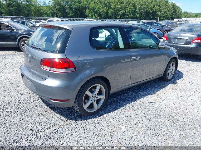 2011 Volkswagen Golf 2.5L 2-Door VIN: WVWBB7AJ2BW082784 Lot: 39767802