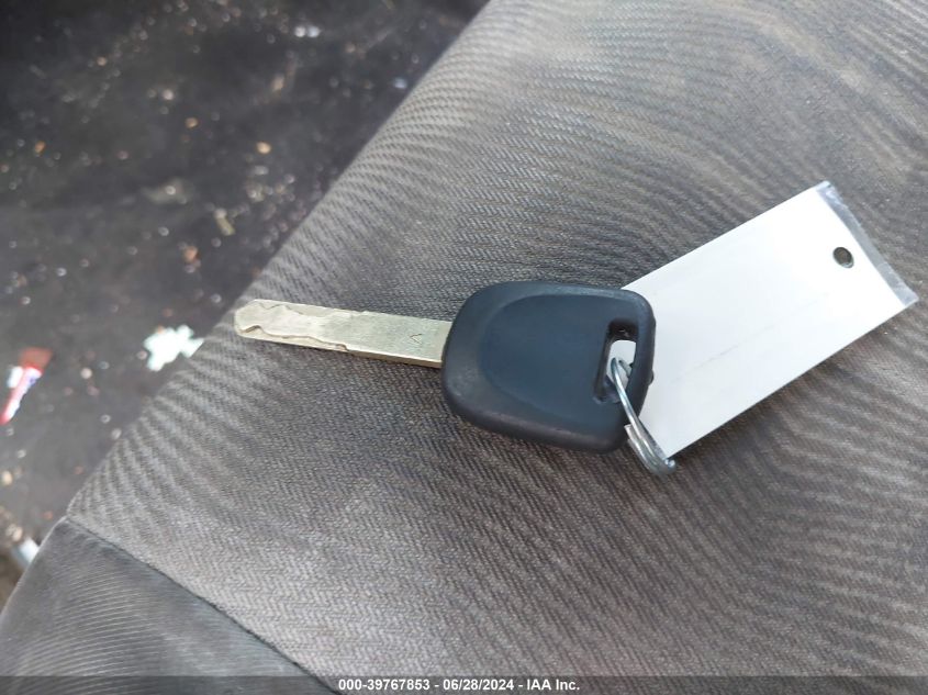 2010 Honda Pilot Lx VIN: 5FNYF3H21AB016932 Lot: 39767853