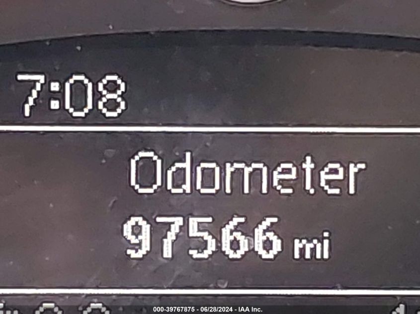 2015 Volkswagen Beetle 1.8T VIN: 3VW517AT4FM801070 Lot: 39767875