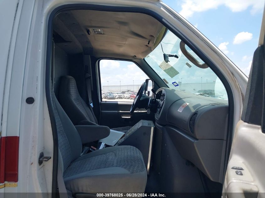2001 Ford Econoline E450 Super Duty Cutwy Van VIN: 1FDXE45F01HB41623 Lot: 39768025
