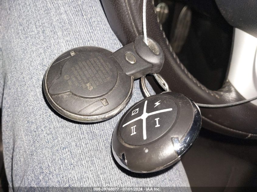 2010 Mini Cooper S VIN: WMWMF7C50ATX42797 Lot: 39768077