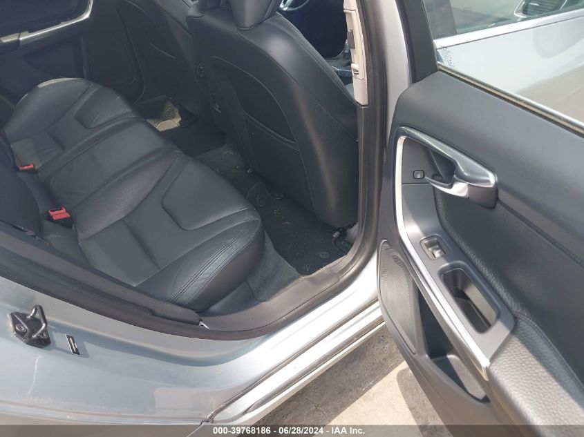 2013 Volvo S60 T5/T5 Platinum/T5 Premier/T5 Premier Plus VIN: YV1612FH2D2222656 Lot: 39768186