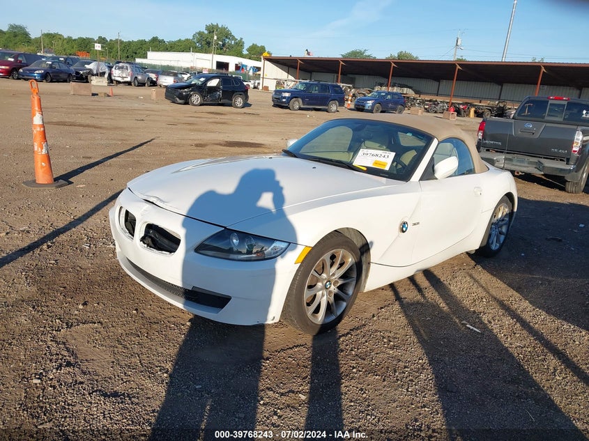 2008 BMW Z4 3.0I VIN: 4USBU33508LW75681 Lot: 39768243